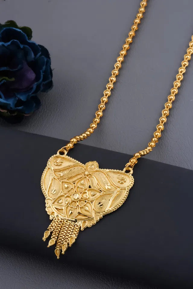 पारंपरिक सोने की परत चढ़ी की माला डिजाइन, मोती चेन लड़ी के साथ लंबा मंगलसूत्र